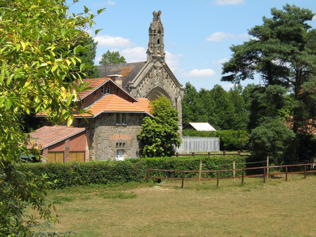 Domaine De Chantemerle Moutiers-Sous-Chantemerle Exterior photo