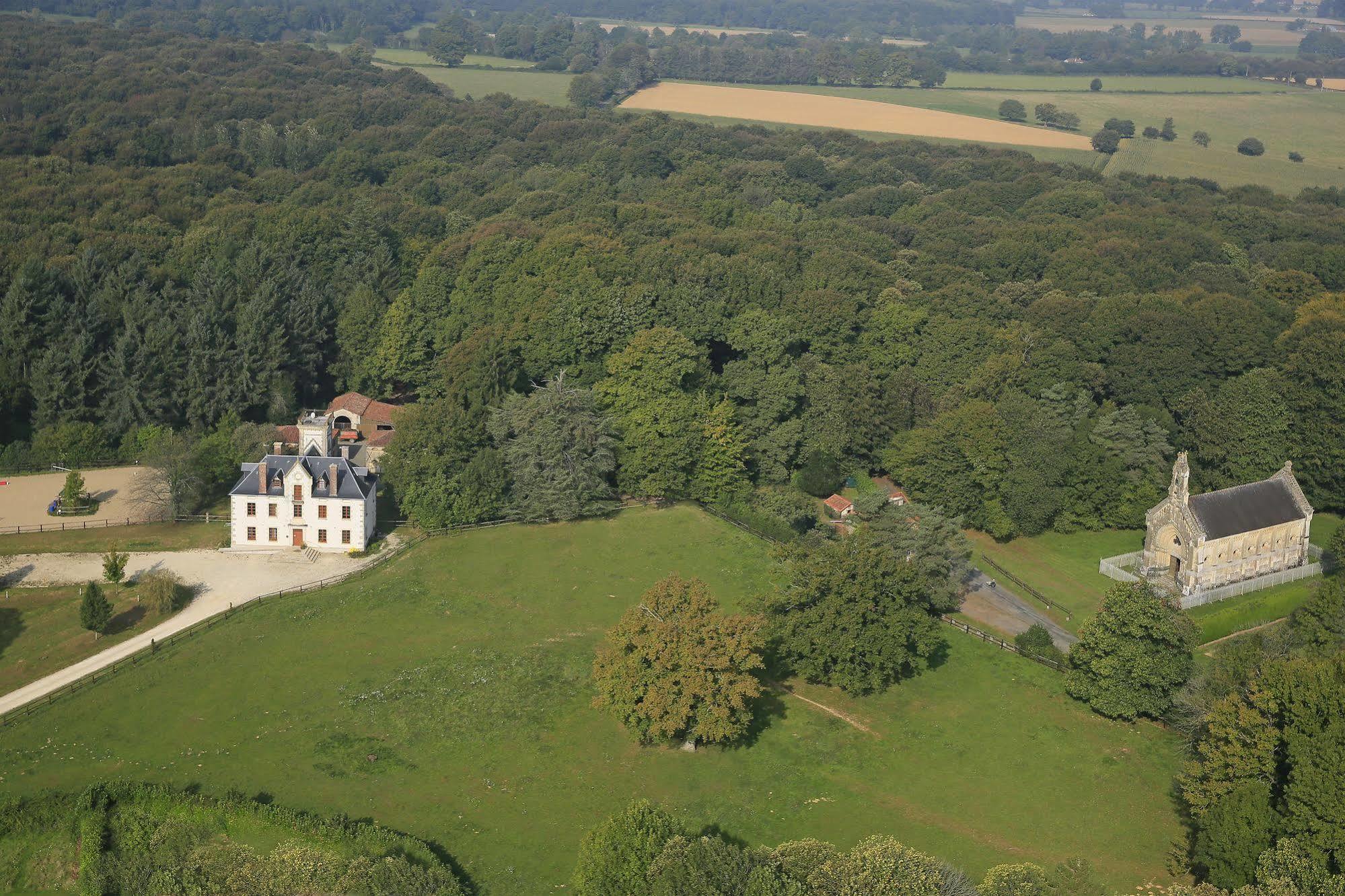 Domaine De Chantemerle Moutiers-Sous-Chantemerle Exterior photo