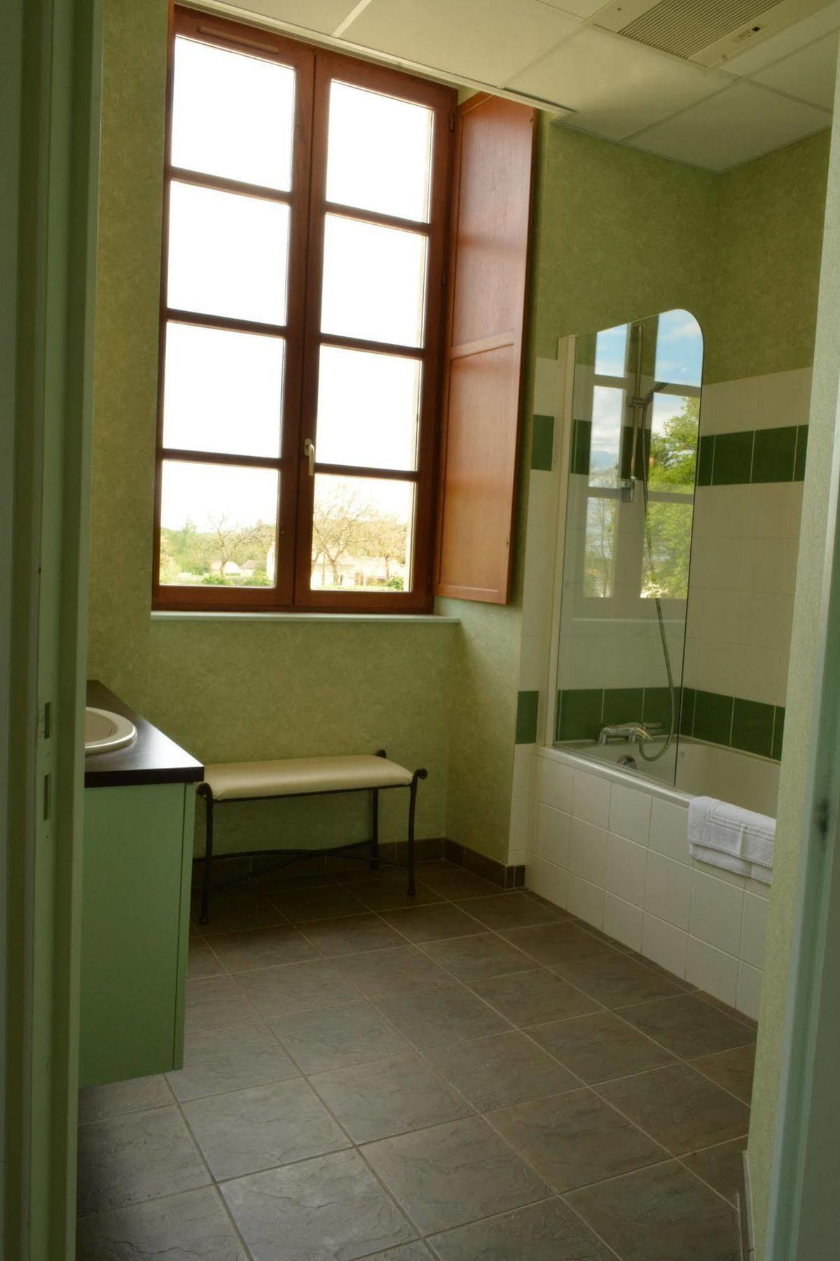 Domaine De Chantemerle Moutiers-Sous-Chantemerle Exterior photo